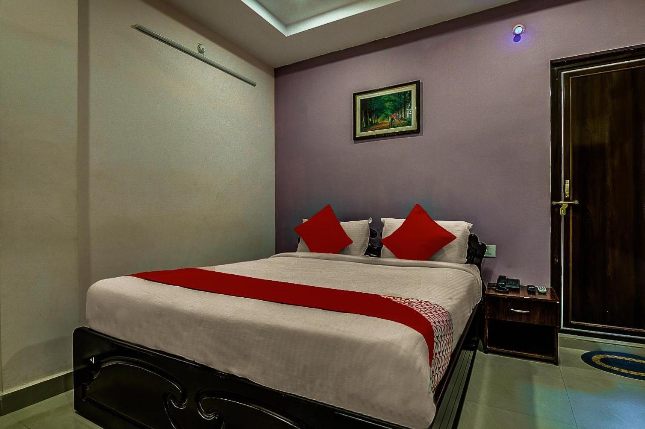 Oyo 8929 Stay Siddhartha Residency Jalaripeta Екстер'єр фото